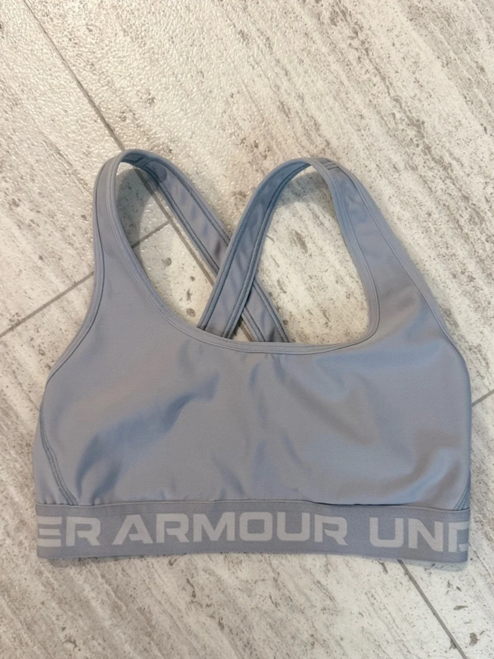 💪 Under Armour Compression Sports Bra – Gray (Size M) - Picture 3 of 5